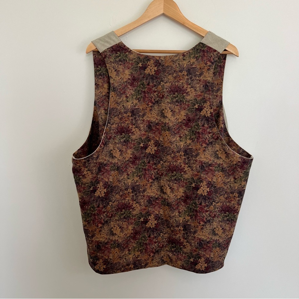 Vintage Inspired Floral Patterned‎ Linen Sleeveless Vest - Picture 6 of 8